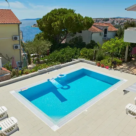 Zen - Heated Pool, Ev Type 2 דירה